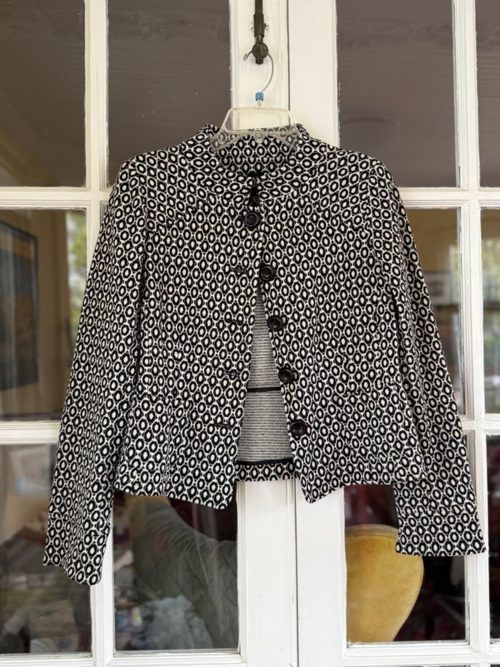 Saks Fifth Avenue Cropped B&W Geometric Women’s Jacket Button Front Size 12